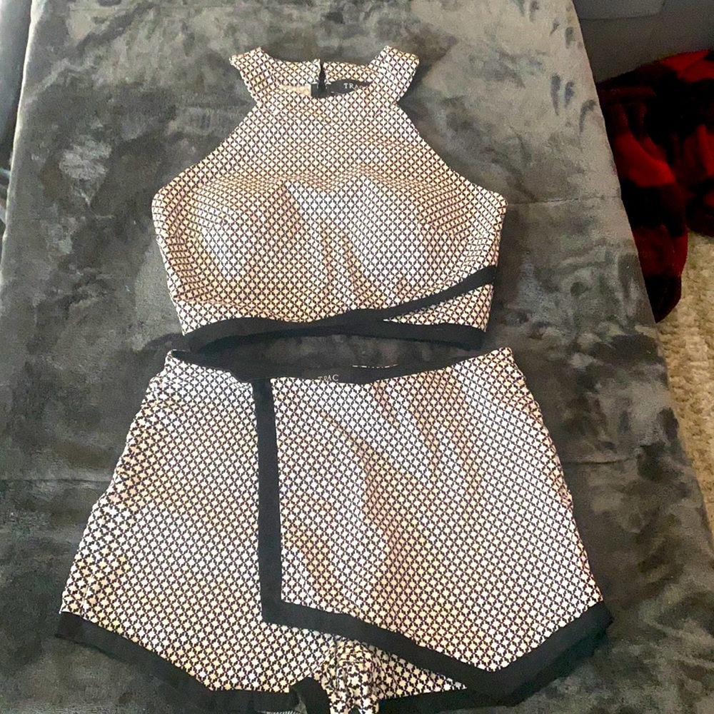 Pattern 2 Piece - image 1